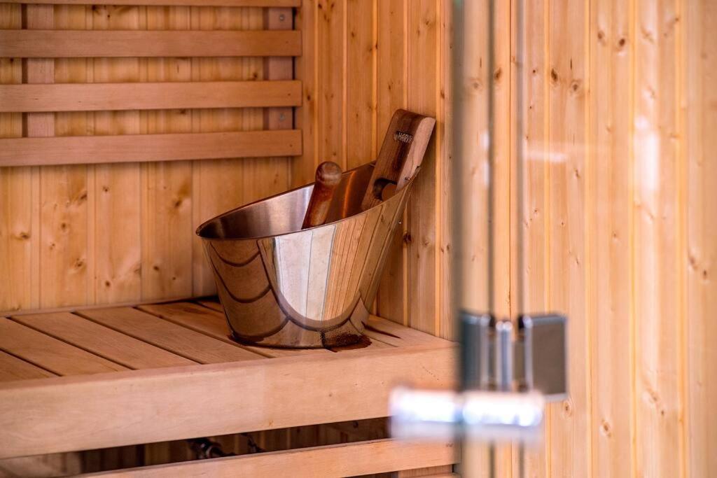 Апартаменты Loch Ness - Luxury Highland Retreat In Scotland Форт Аугустус Экстерьер фото