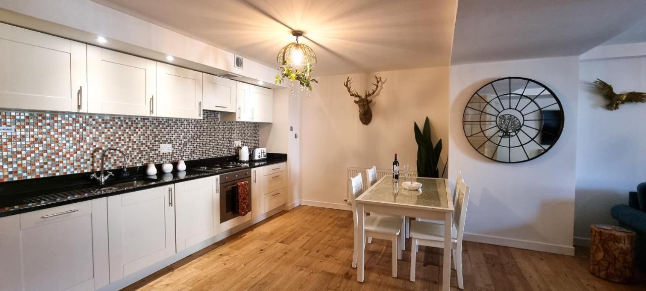 Апартаменты Loch Ness - Luxury Highland Retreat In Scotland Форт Аугустус Экстерьер фото