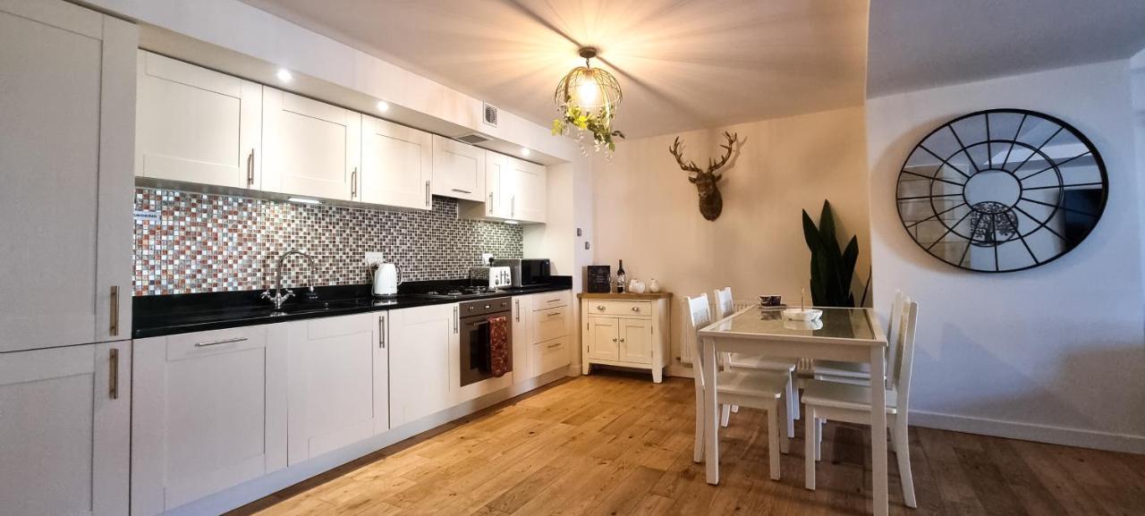 Апартаменты Loch Ness - Luxury Highland Retreat In Scotland Форт Аугустус Экстерьер фото